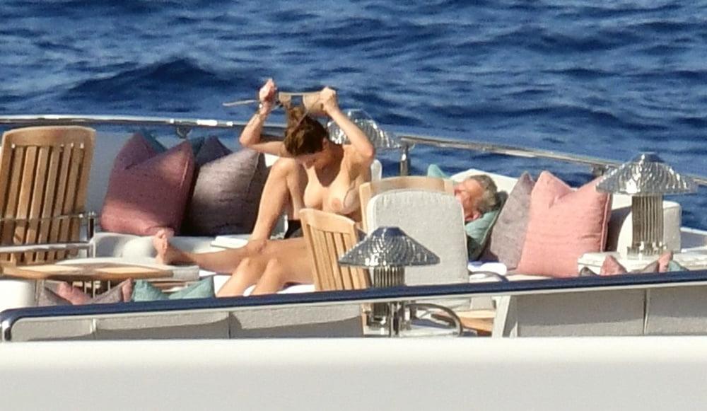 19P Katharine McPhee topless Capri jul 2019