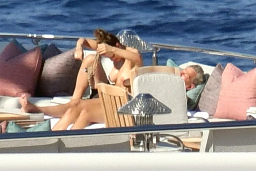 19P Katharine McPhee topless Capri jul 2019