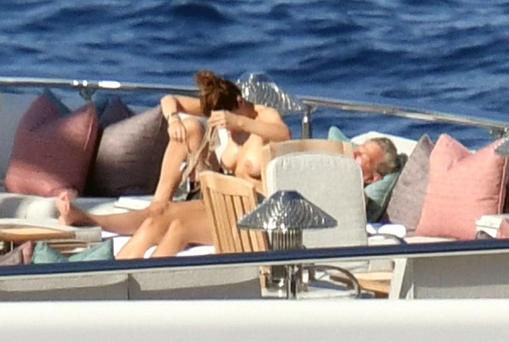 19P Katharine McPhee topless Capri jul 2019