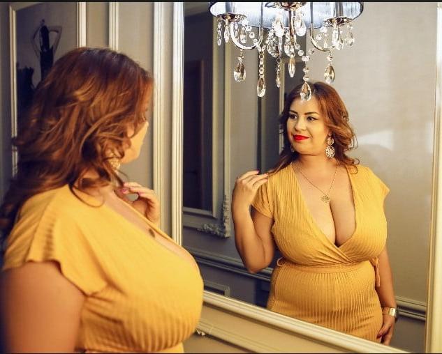 25P SDRUWS2 - BUSTY HOT CHUBBY WEBCAM MODEL GIZELLE.