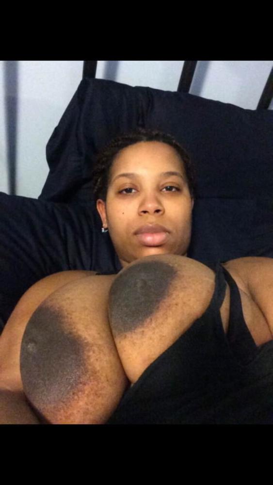 24P THIS BITCH TAKING A SELFIE V6