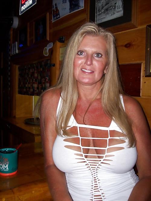 25P I Love Real Mature White Women Pt. 10