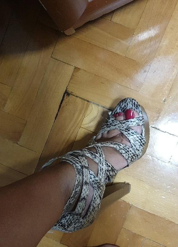 25P Turkish women's feet, feet fetish, ayak fetisi