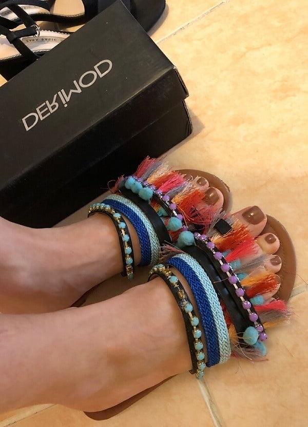25P Turkish women's feet, feet fetish, ayak fetisi