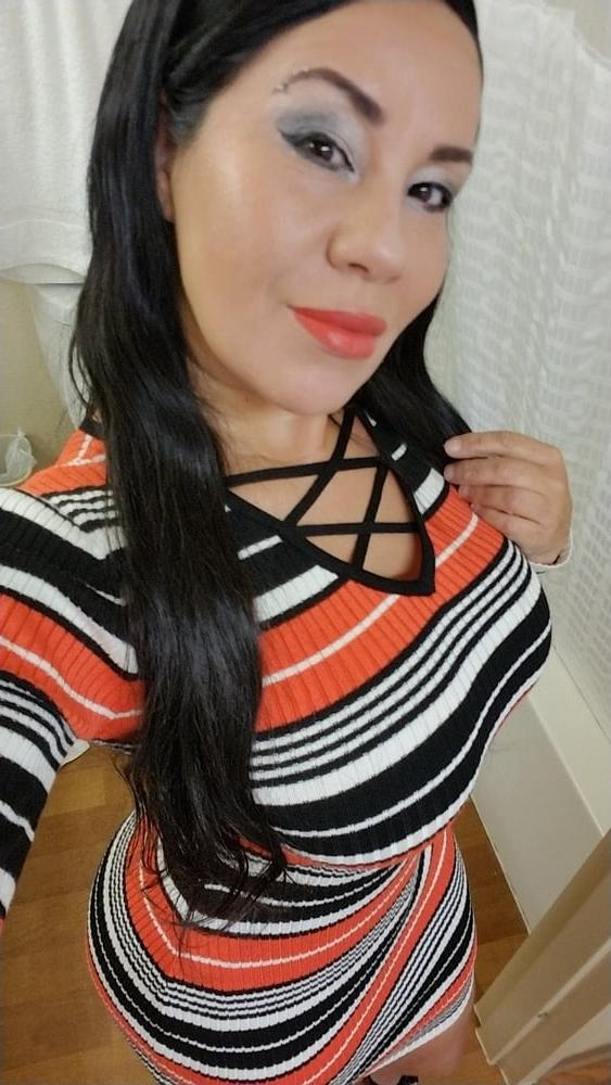 25P Latina Milf Queen Rouge Pt 4