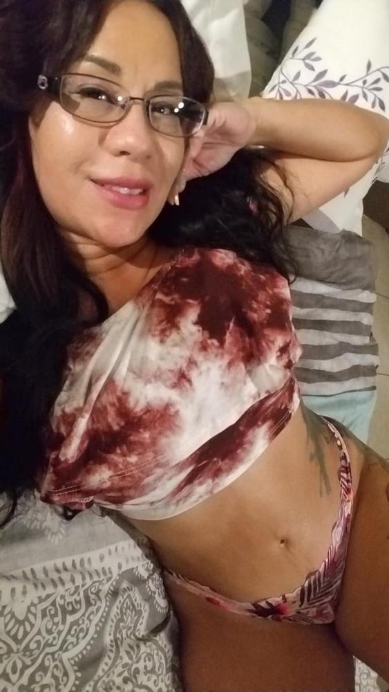 25P Latina Milf Queen Rouge Pt 4