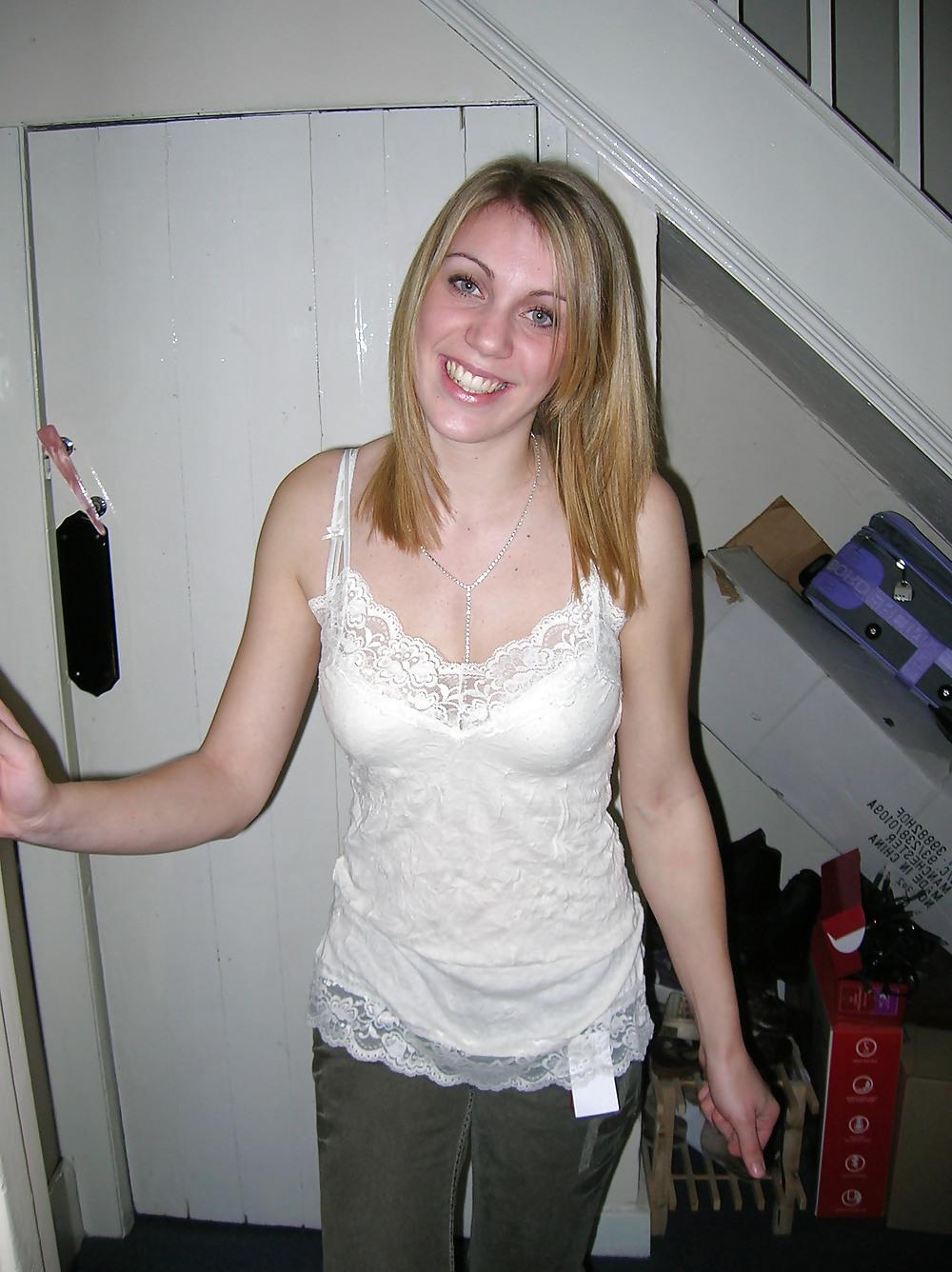 24P Chubby Teen