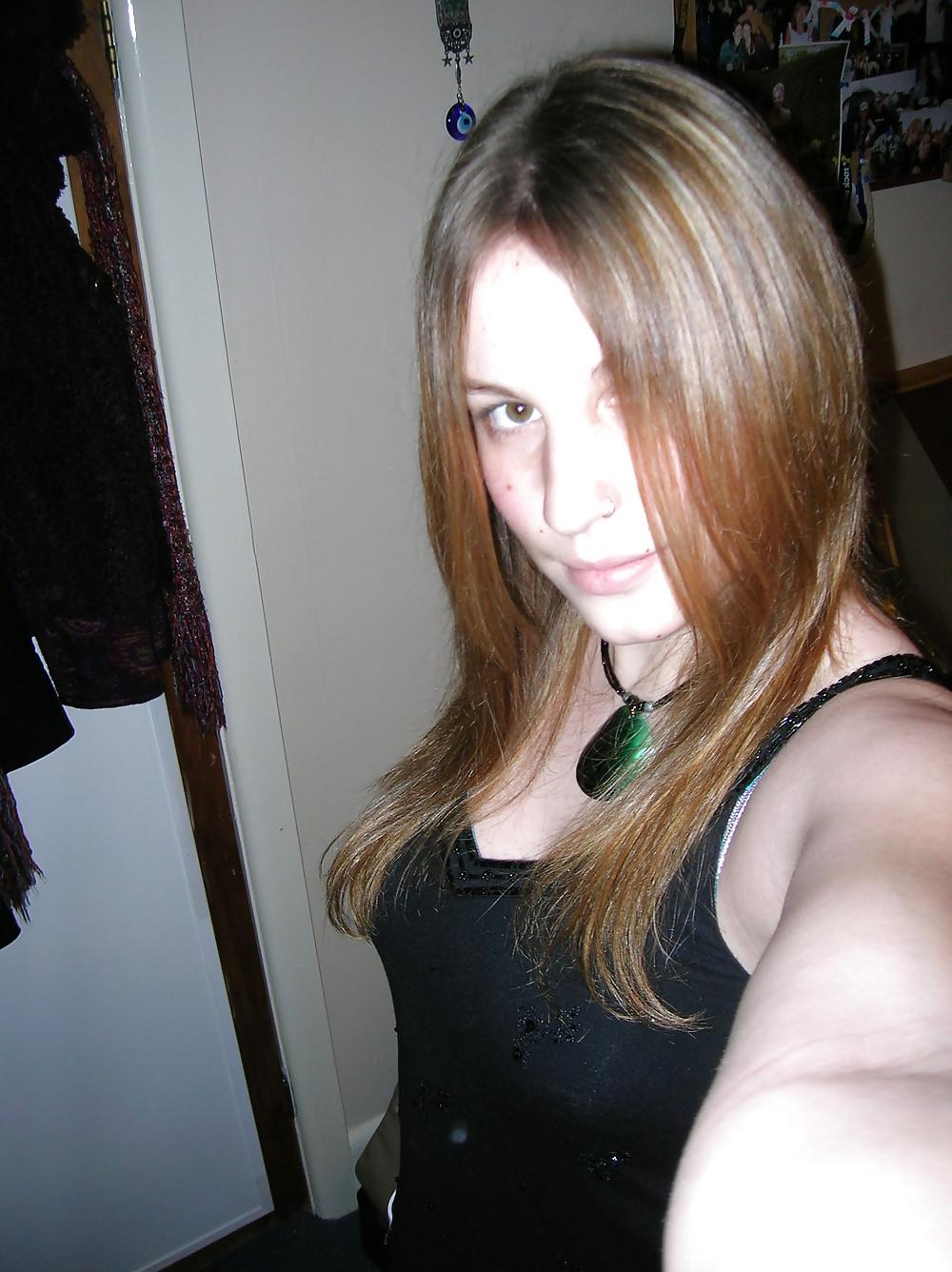 24P Chubby Teen