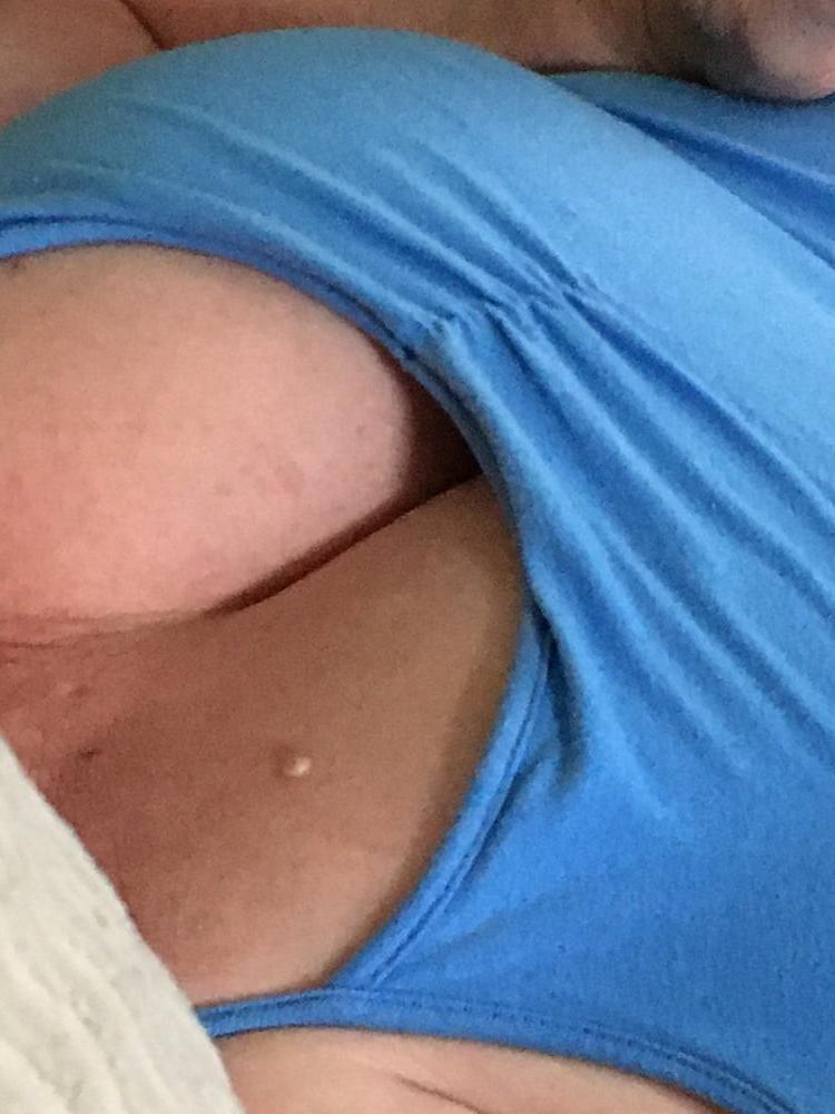 20P Amanda's Natural 40DD