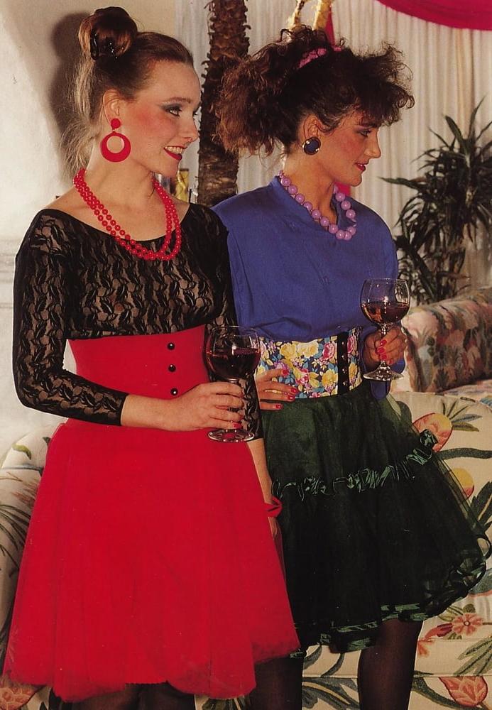 25P classic magazine #886 - intimate party