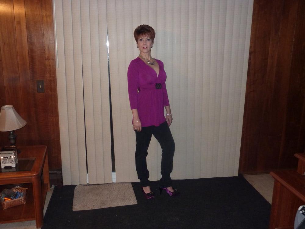 25P 3. NY hairdresser poses, Amy