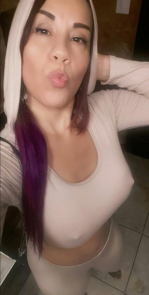 25P Latina Milf Queen Rouge Pt 3