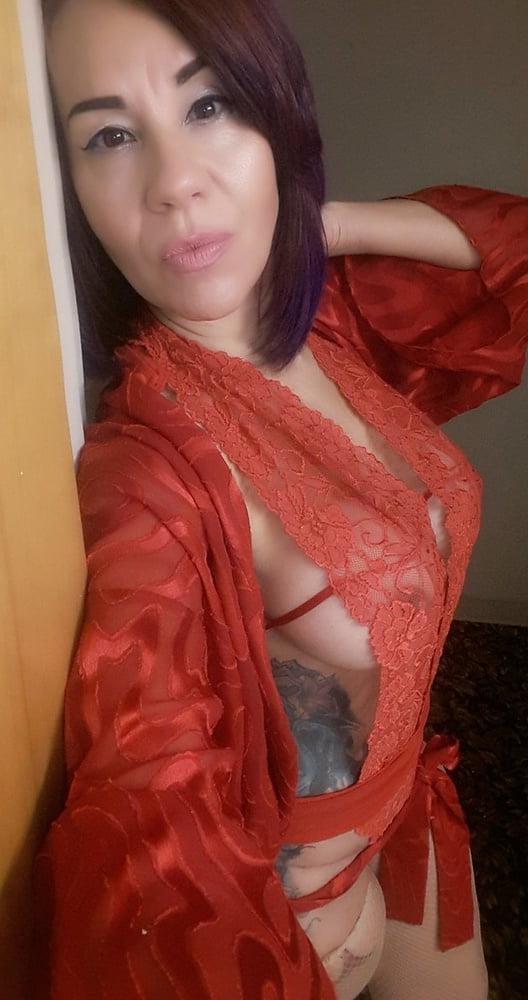 25P Latina Milf Queen Rouge Pt 3