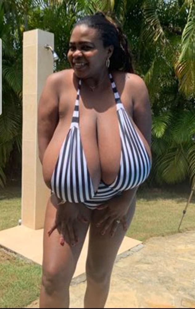 25P Juicy Boobs 2