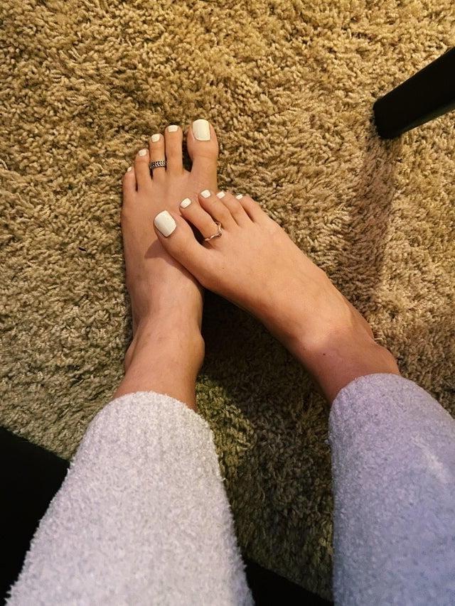 25P sexy feet