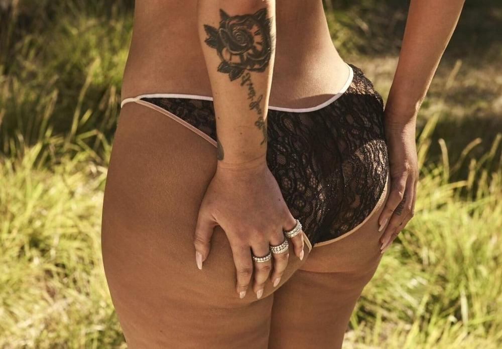 23P 1GGY 4Z3L34 topless may 2019