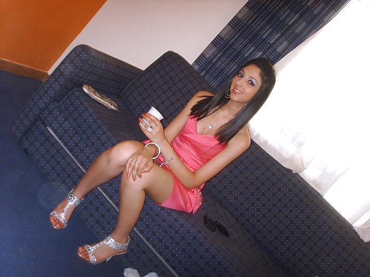 10P Uk indian bitch