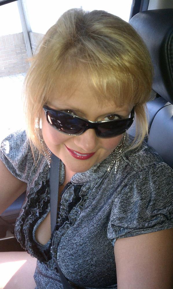 25P 2. Cute redhead with fat hubby