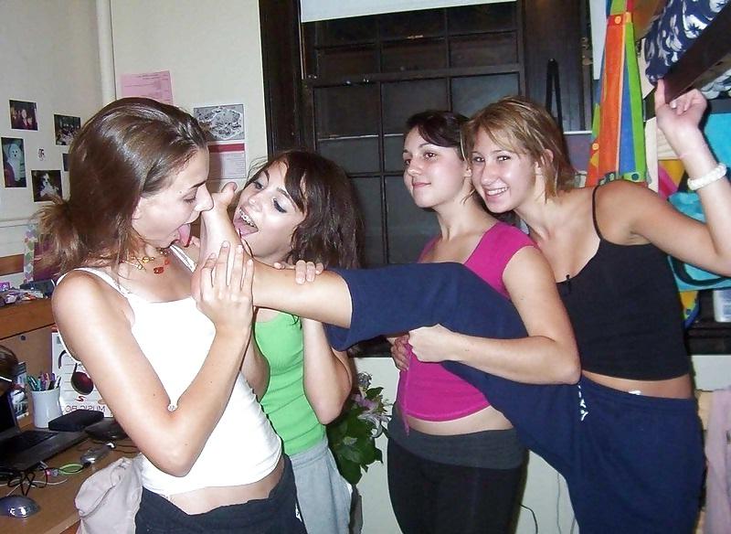 25P Wtf Sexy Teenie Feet reloaded v0.1
