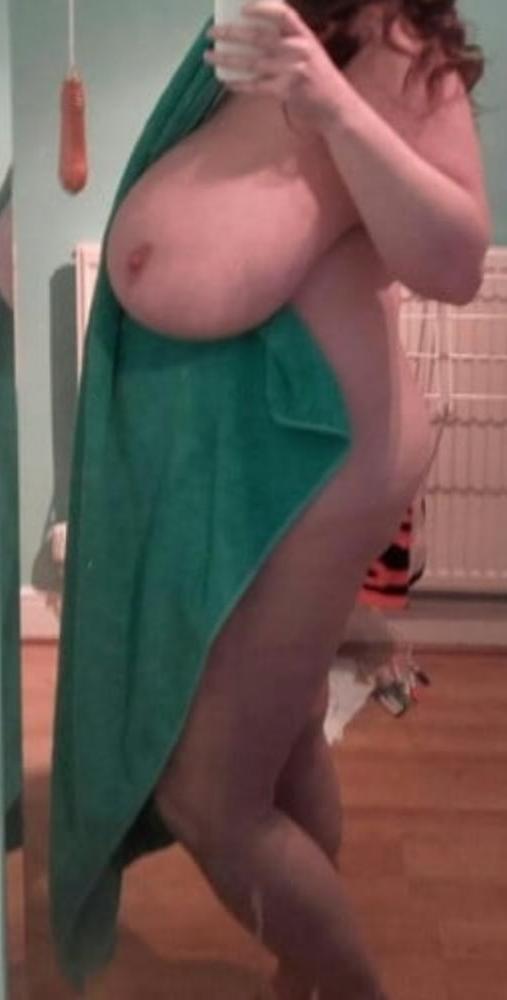 20P Big Tit Amateur #32 (Monster Hangers)