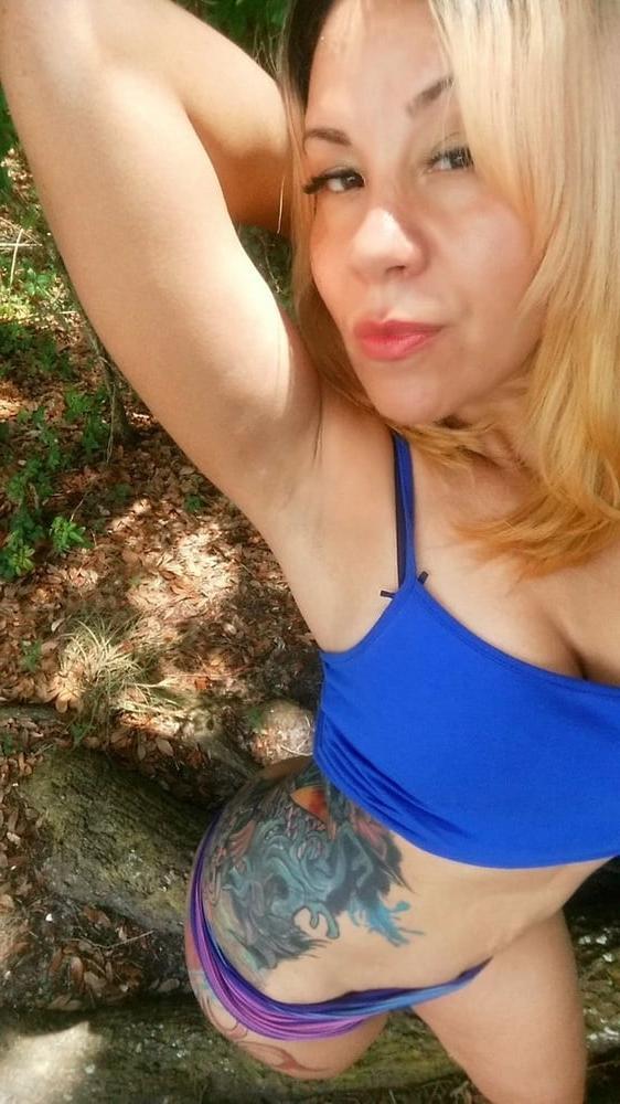 25P Latina Milf Queen Rouge Pt 2