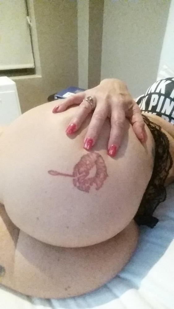 25P Latina Milf Queen Rouge Pt 2