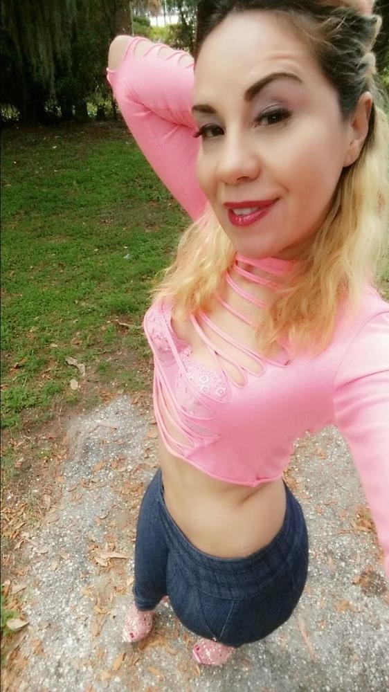 25P Latina Milf Queen Rouge Pt 2