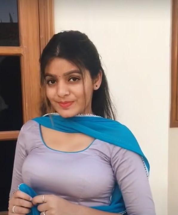 6P Cute sexy girl