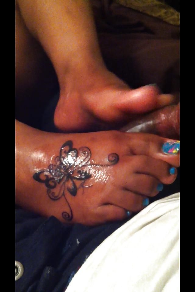 14P Pics of Raven's Toes and Feet