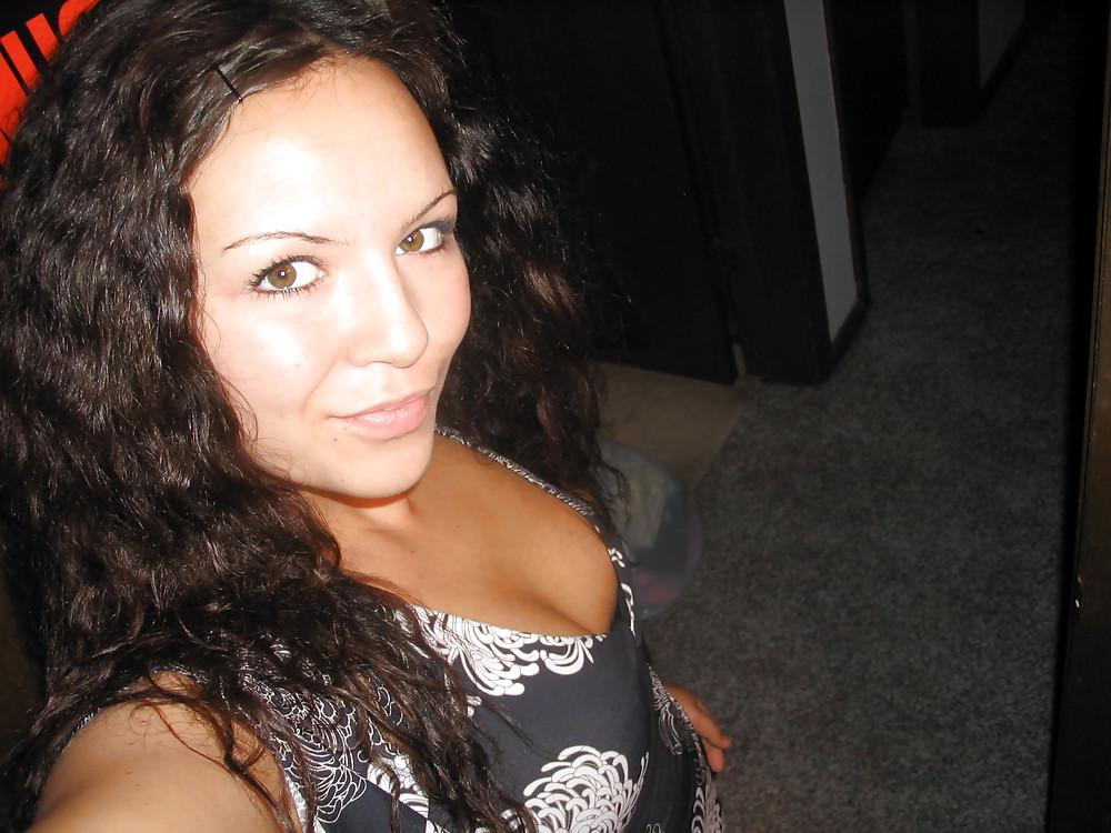 11P Horny Amateur bitch
