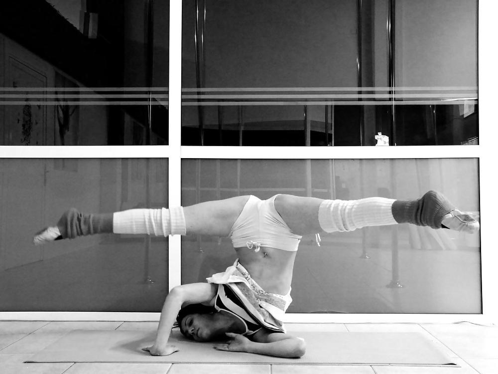 15P Pole art no nude 2