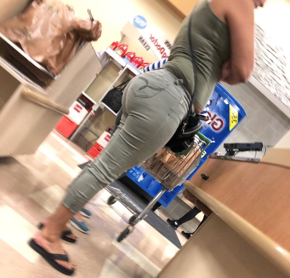 25P BIG JUICY LATINA ASS !! #11
