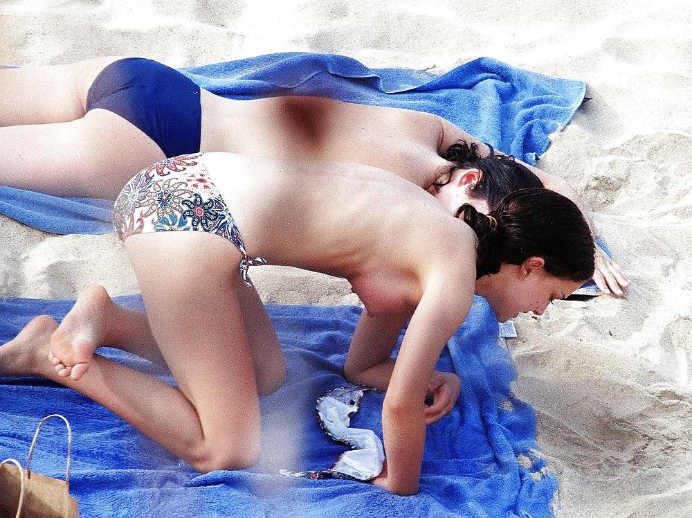 8P Natale portman topless