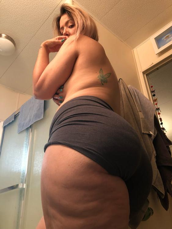 25P Julie Johnson Cellulite ass thigh Goddess teasing pt 1