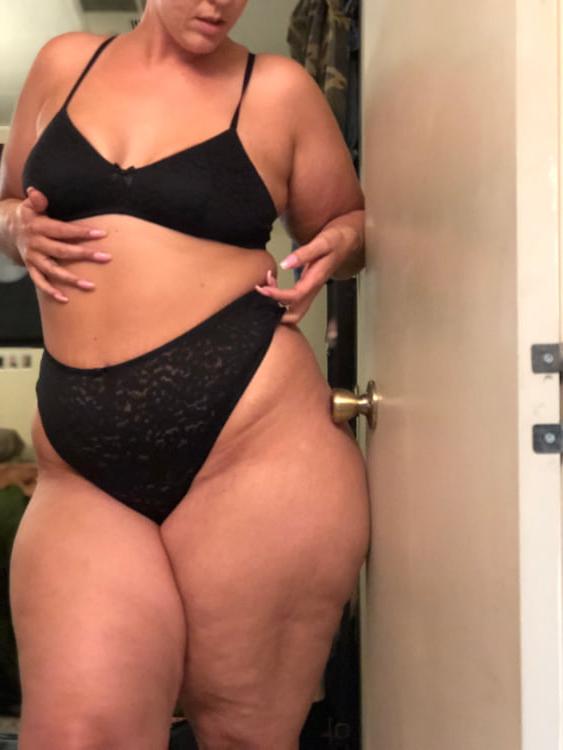 25P Julie Johnson Cellulite ass thigh Goddess teasing pt 1
