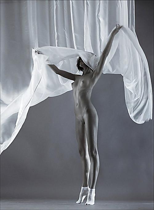 25P Art of nude