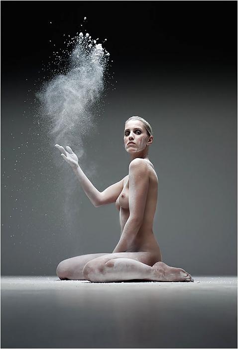 25P Art of nude