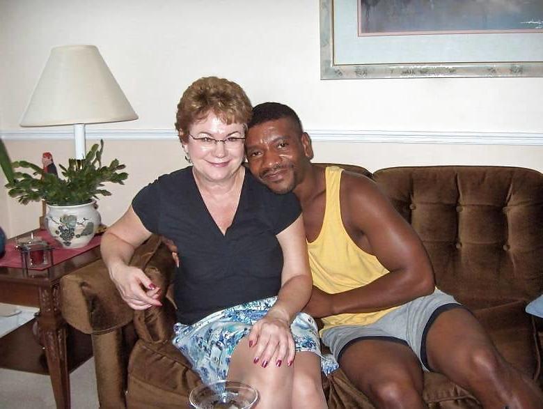 24P SLUT WIFE LIKES BLACK COCK 76