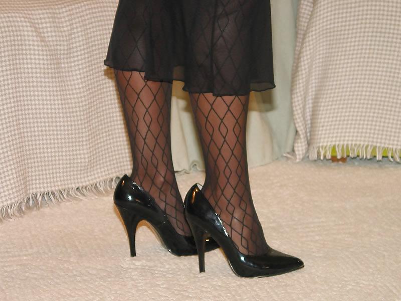 25P Nylon feet mature 011