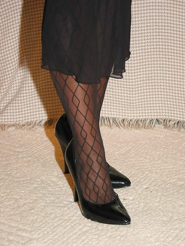 25P Nylon feet mature 011