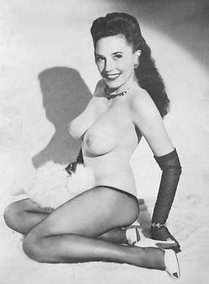25P 50's era opera length gloves and high heels