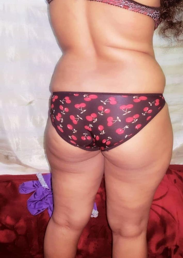 25P Mrs Nilceia 52 yo chubby and smelly