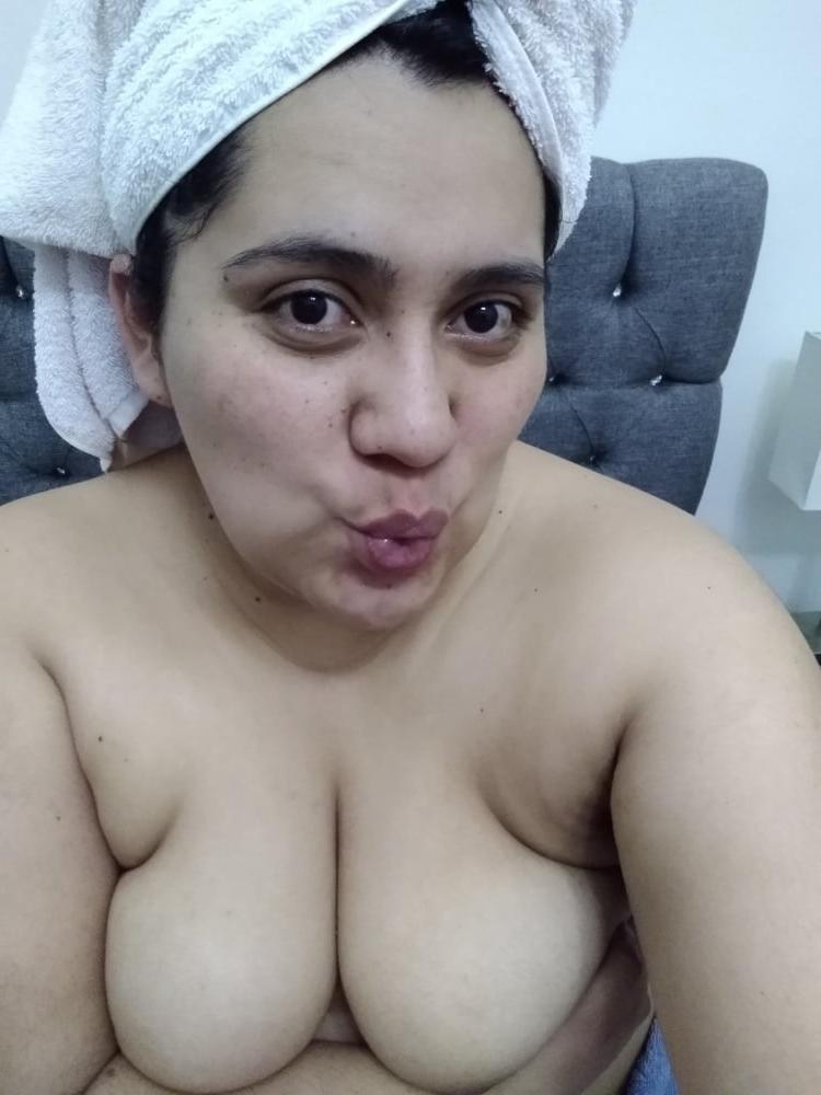 25P Mrs Amalia 50 yo a chubby nurse