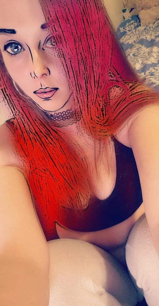 25P selfie queen
