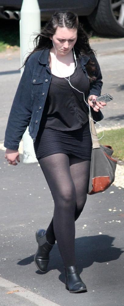 25P British Street Pantyhose and Tights 02