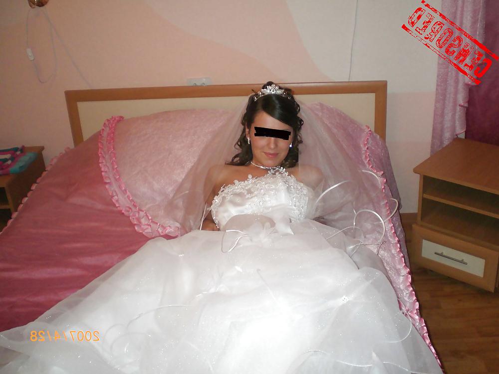 15P Sexy and Hot Brunette Bride - Censored