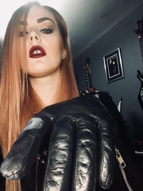 25P Black Leather Gloves 5 - by Redbull18