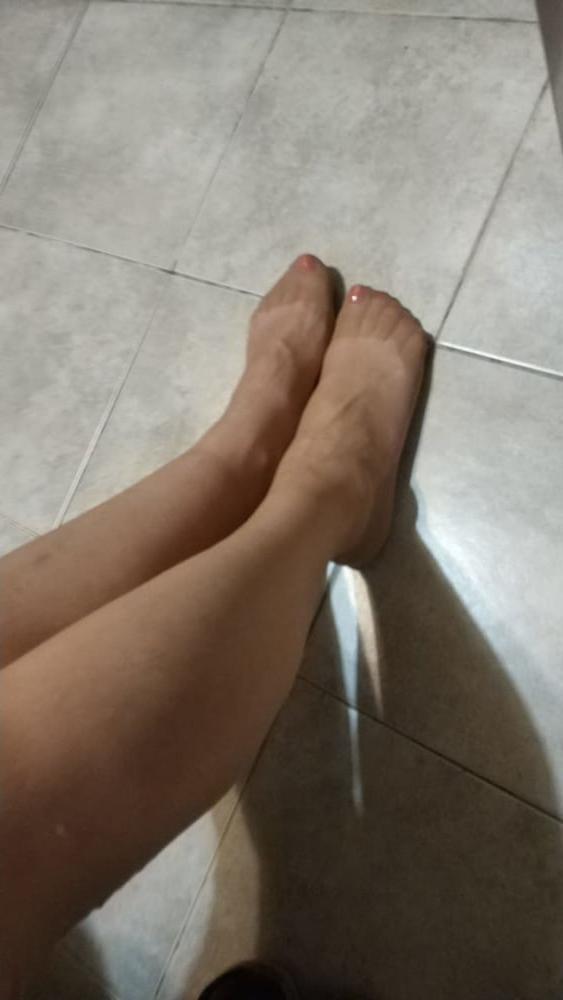 5P Anna's Feet