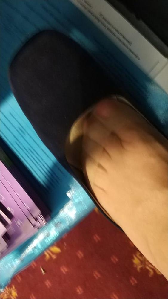 5P Anna's Feet