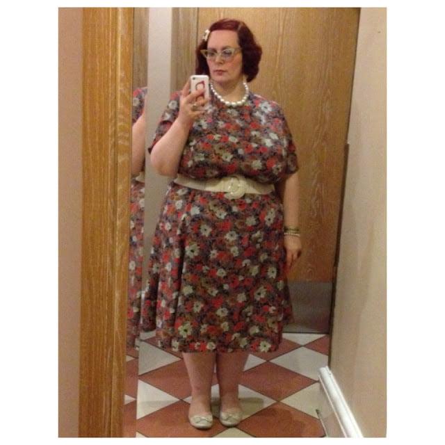25P Cute BBWs and fat girls wearing ballet flat shoes #3